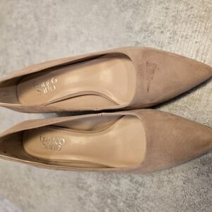 Franco Sarto Women's Tan Suede Flats